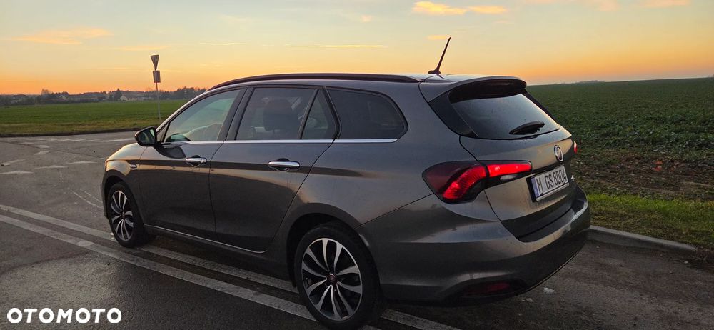 Fiat Tipo 1.4 T-Jet Lounge - 4