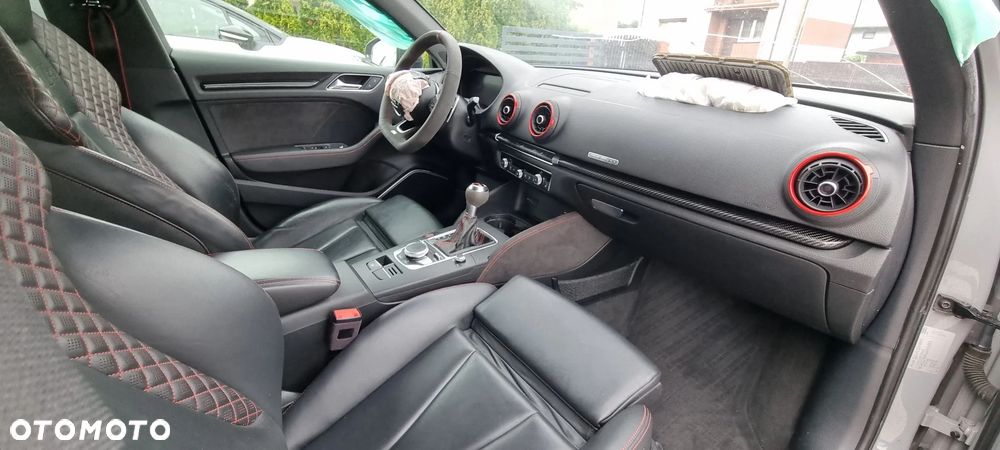 Audi RS3 Sportback S tronic - 11
