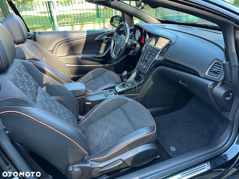 Opel Cascada 1.4 T Cosmo S&S EU6 - 16