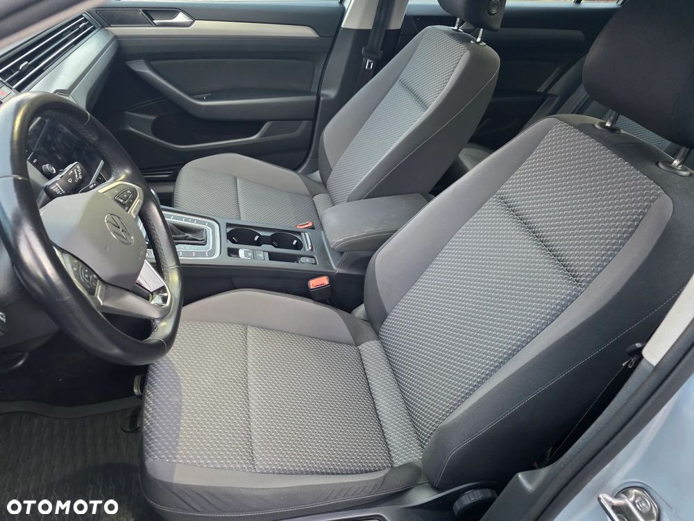 Volkswagen Passat 2.0 TDI (BlueMotion Technology) DSG Comfortline - 27