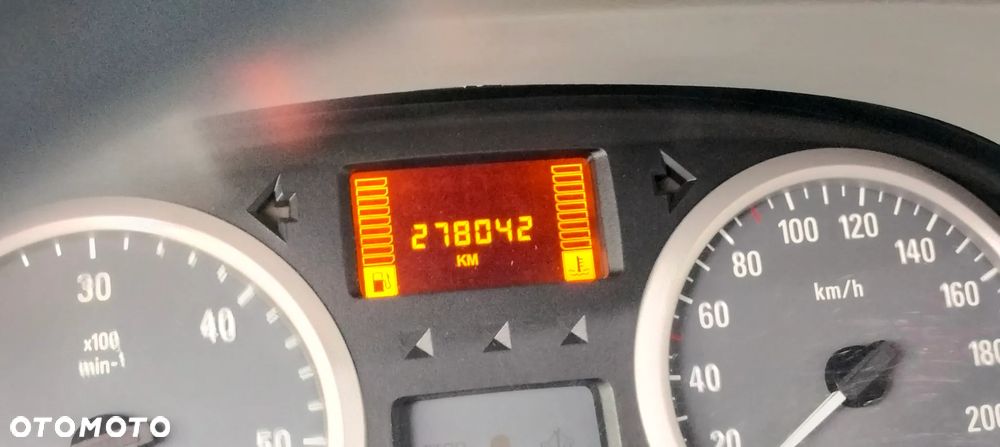 Opel Vivaro - 12