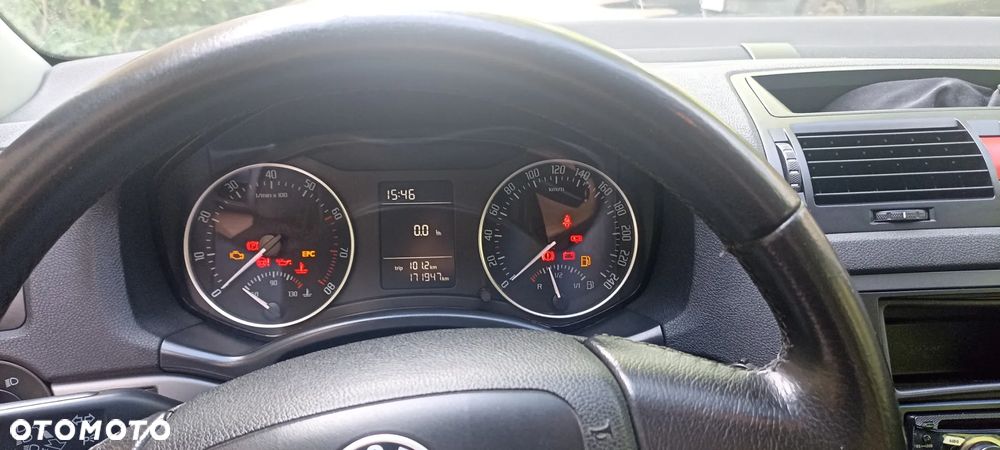 Skoda Octavia 1.6 Tour - 16