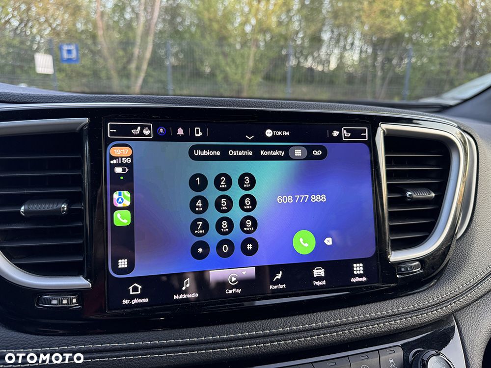 Chrysler Pacifica - 39