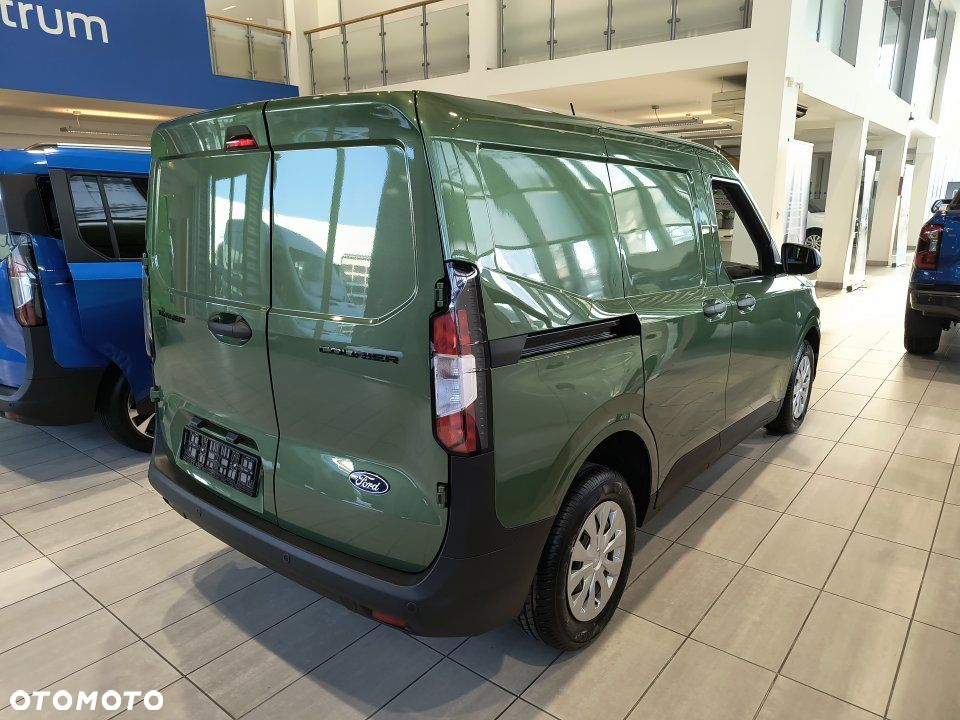 Ford Transit Courier - 3