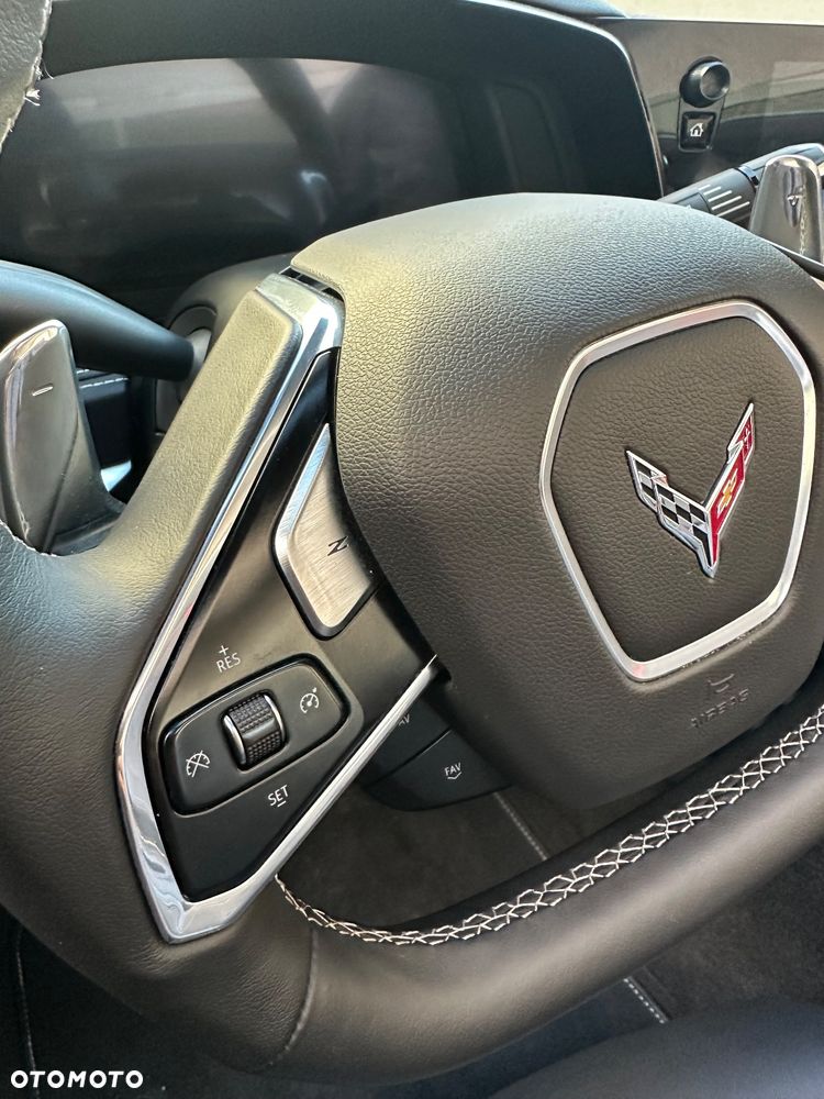 Chevrolet Corvette Stingray Cabriolet 2LT 6.2 V8 Automatik - 16