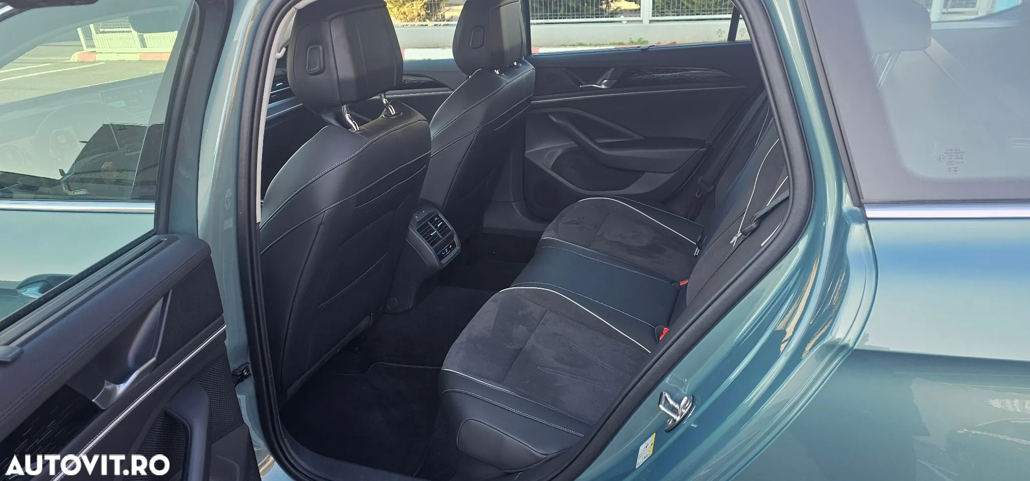 Volkswagen Passat Variant 1.5 eTSI DSG MHEV Business - 18