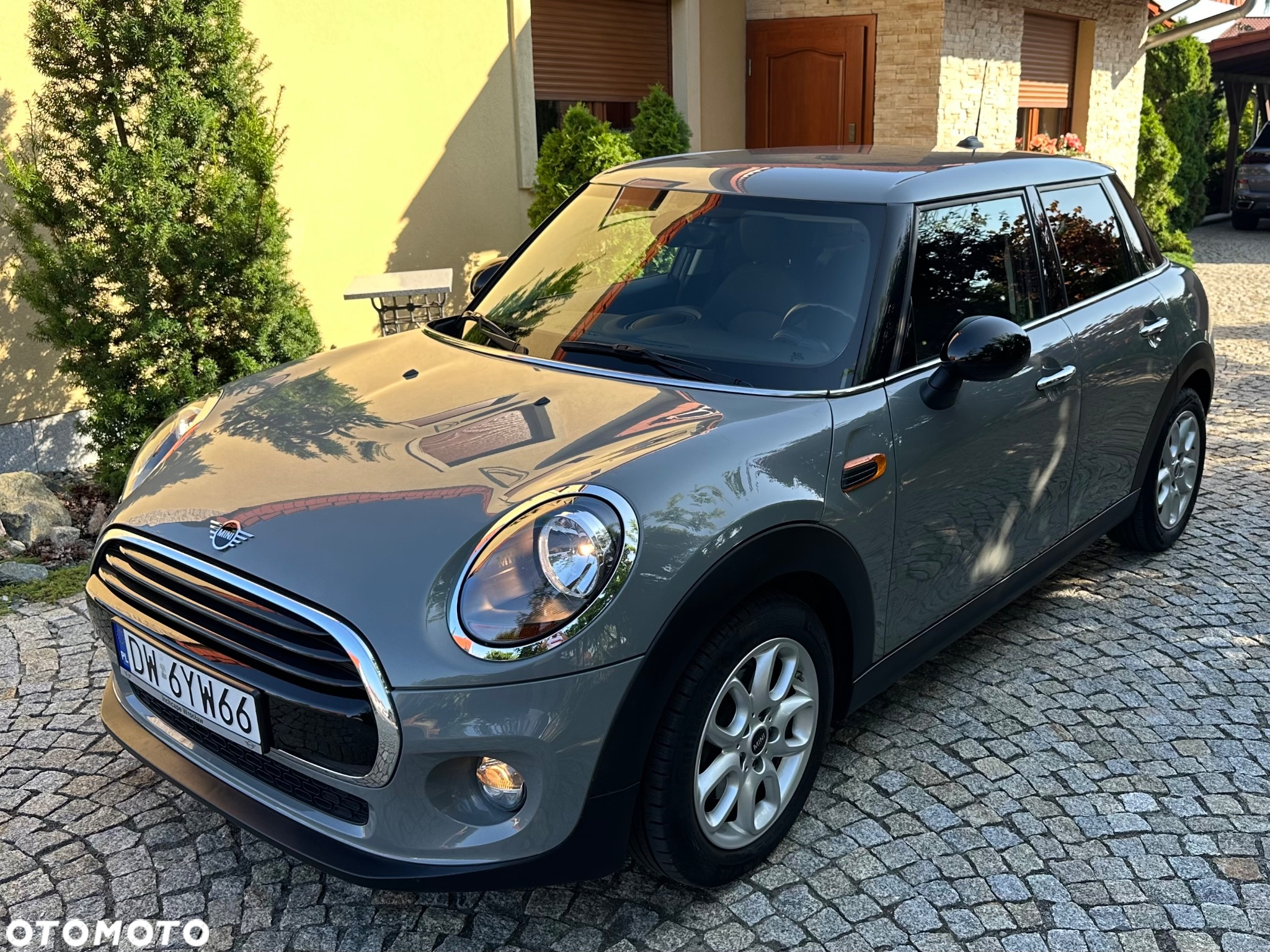 MINI Cooper Standard - 17