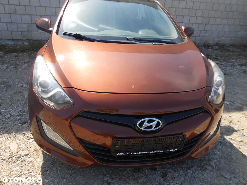 HYUNDAI I30 II LIFT HATCHBACK HATCHBACK 1.4 CRDI 2013R KOD LAKIERU U8N SILNIK SKRZYNIA BIEGOW MANUALNA 6 BIEGOWA MASKA LAMPA LUSTERKO ZDERZAK PAS PRZEDNI BLOTNIK ZAWIESZENIE CZESCI - 1