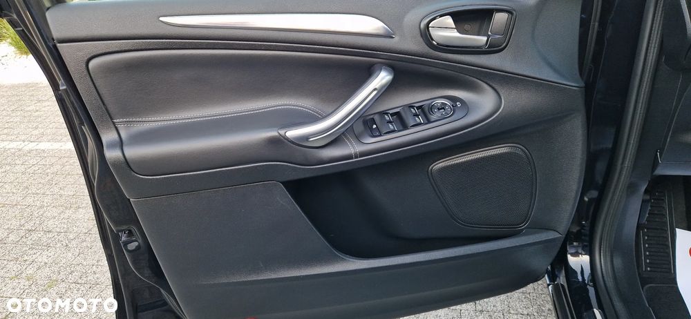 Ford S-Max - 14