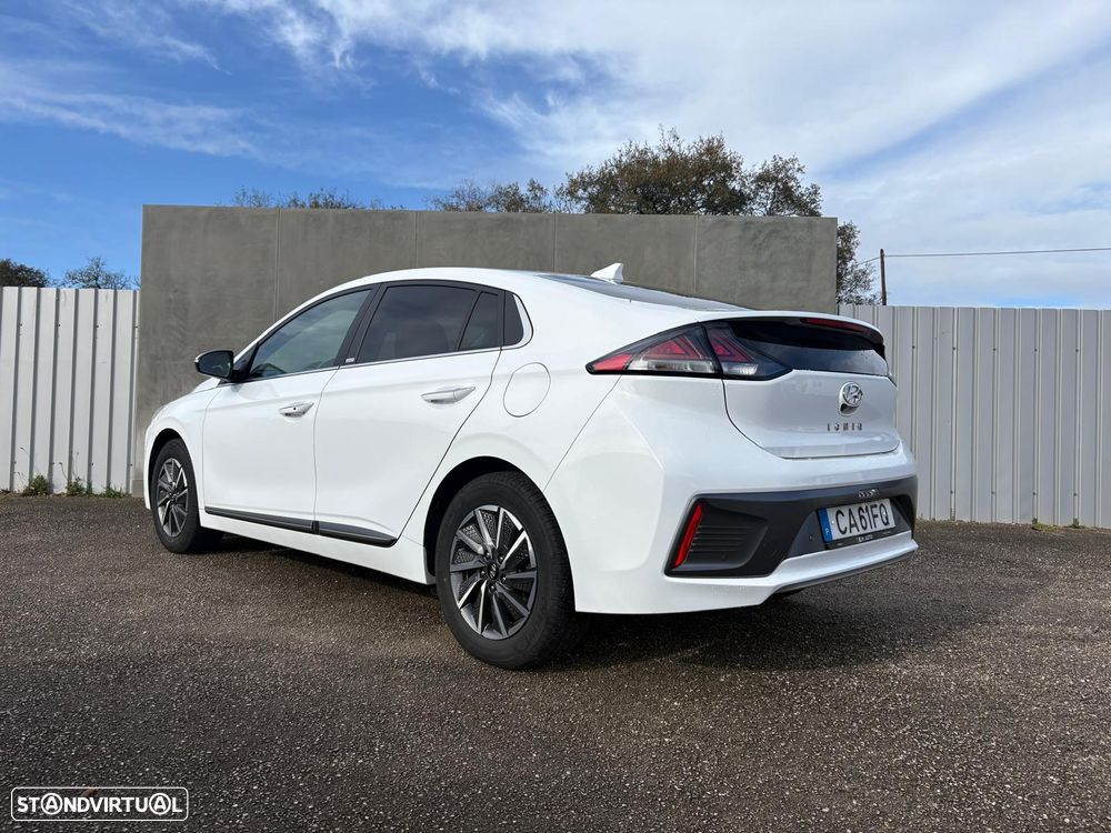 Hyundai Ioniq Premium - 3
