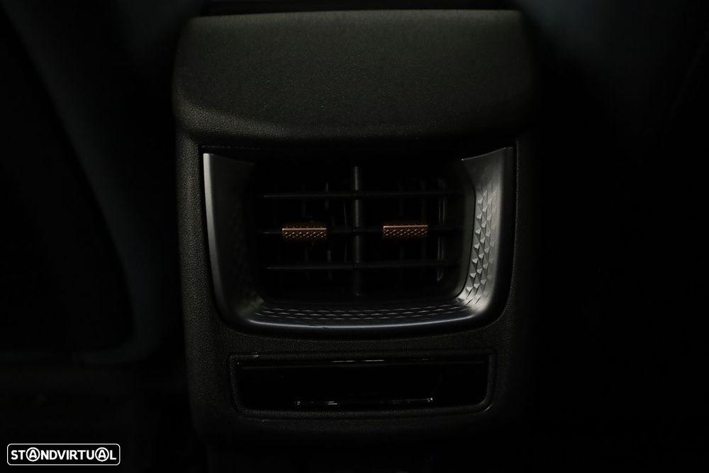 Cupra Terramar 1.5 e-Hybrid DSG - 22