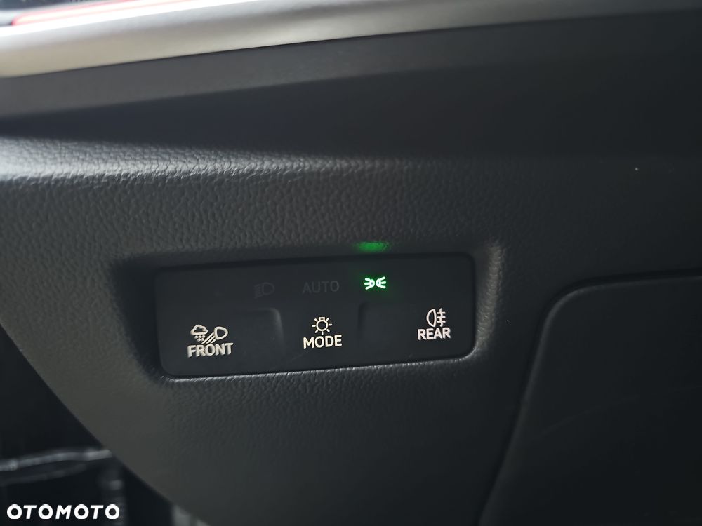 Skoda Superb 2.0 TSI Sportline DSG - 26