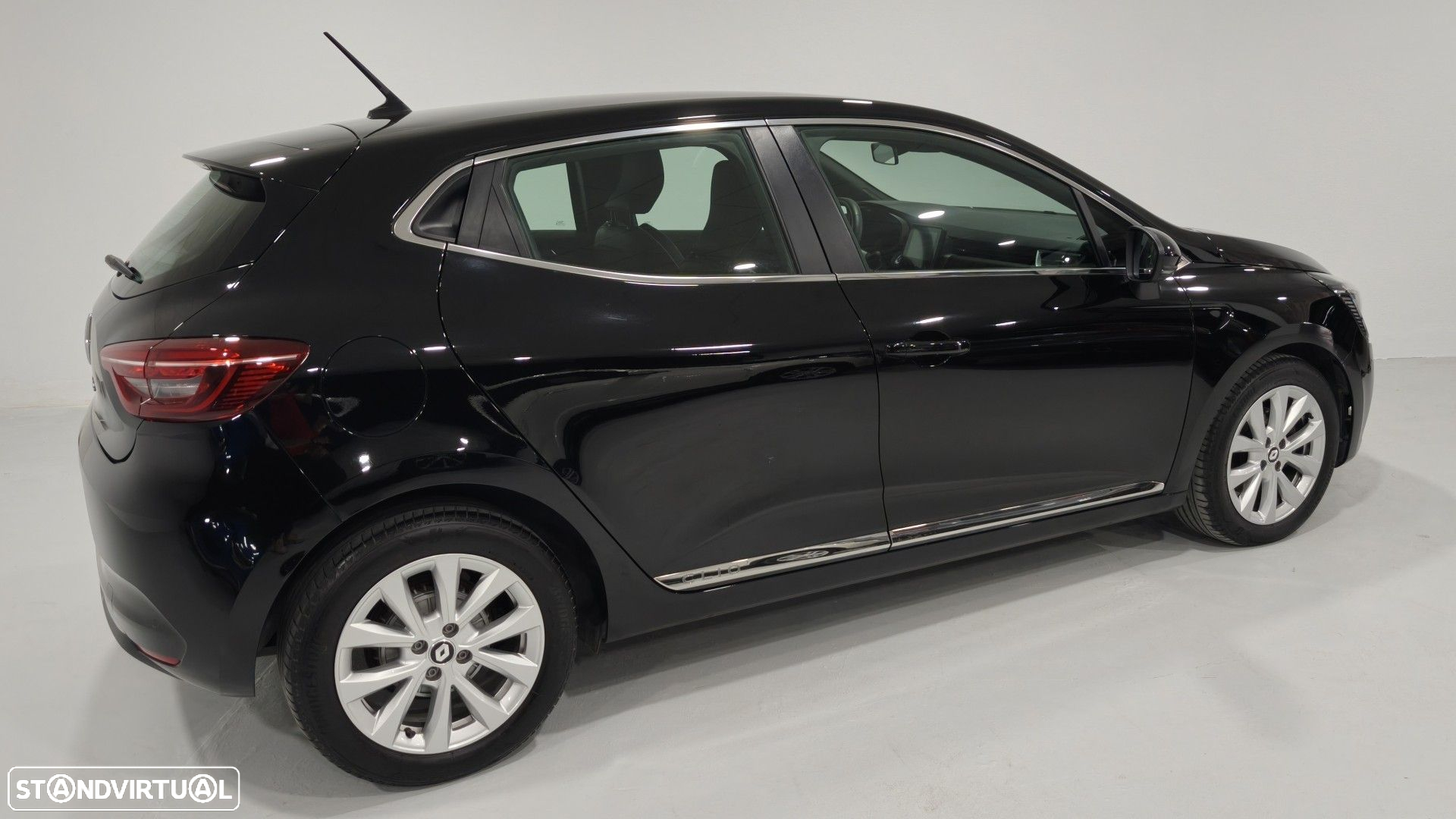 Renault Clio 1.5 Blue dCi Evolution - 14