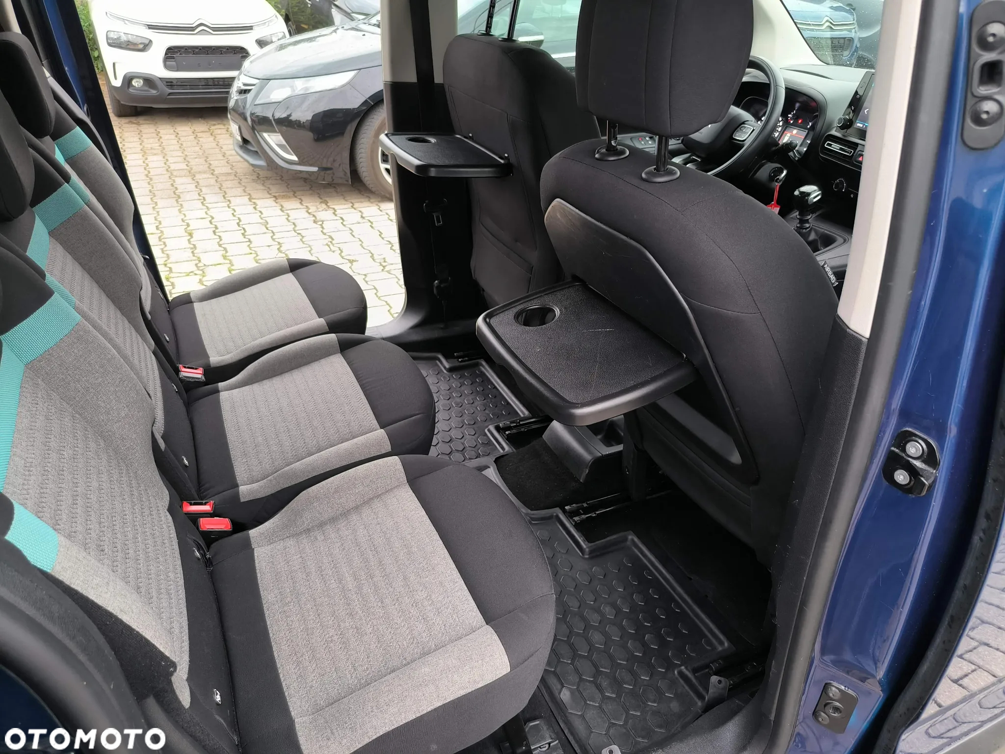 Citroën Berlingo Multispace PureTech 110 SELECTION - 18