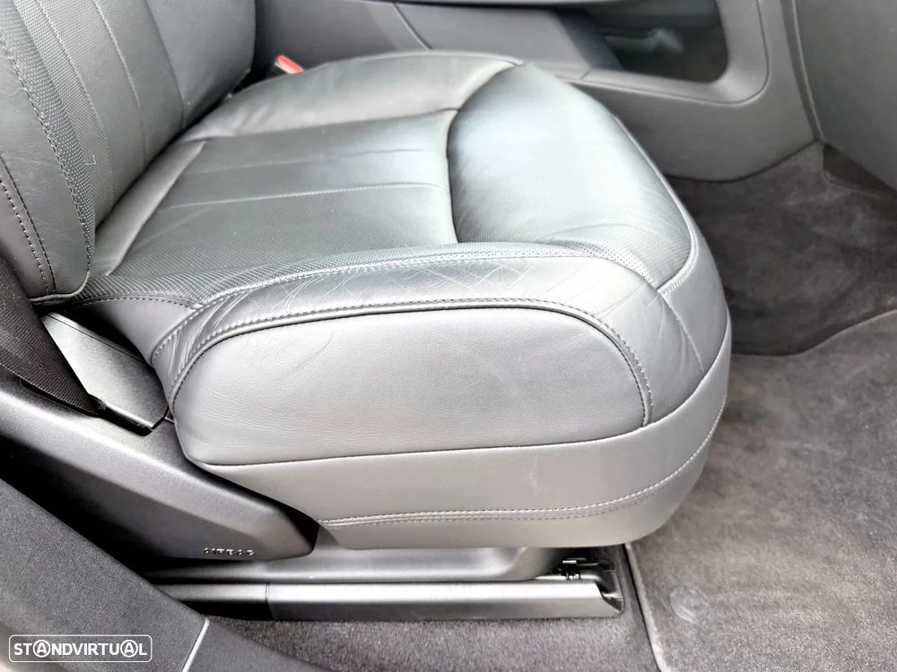 Land Rover Range Rover Sport 3.0 P460e Dynamic SE - 37