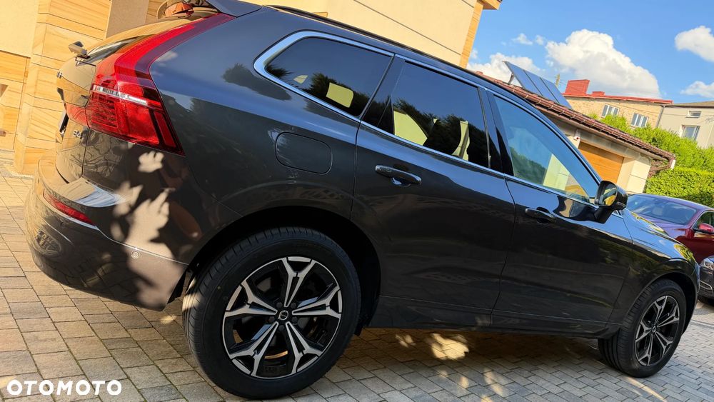 Volvo XC 60 B4 D Geartronic Momentum Pro - 11