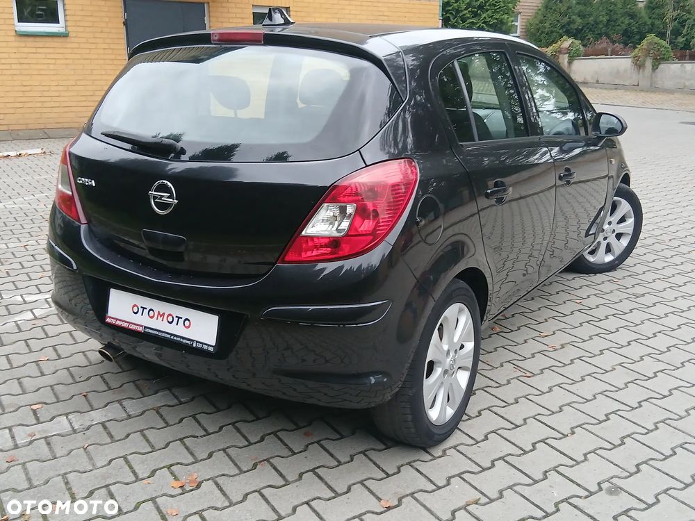 Opel Corsa 1.4 16V Satellite - 40