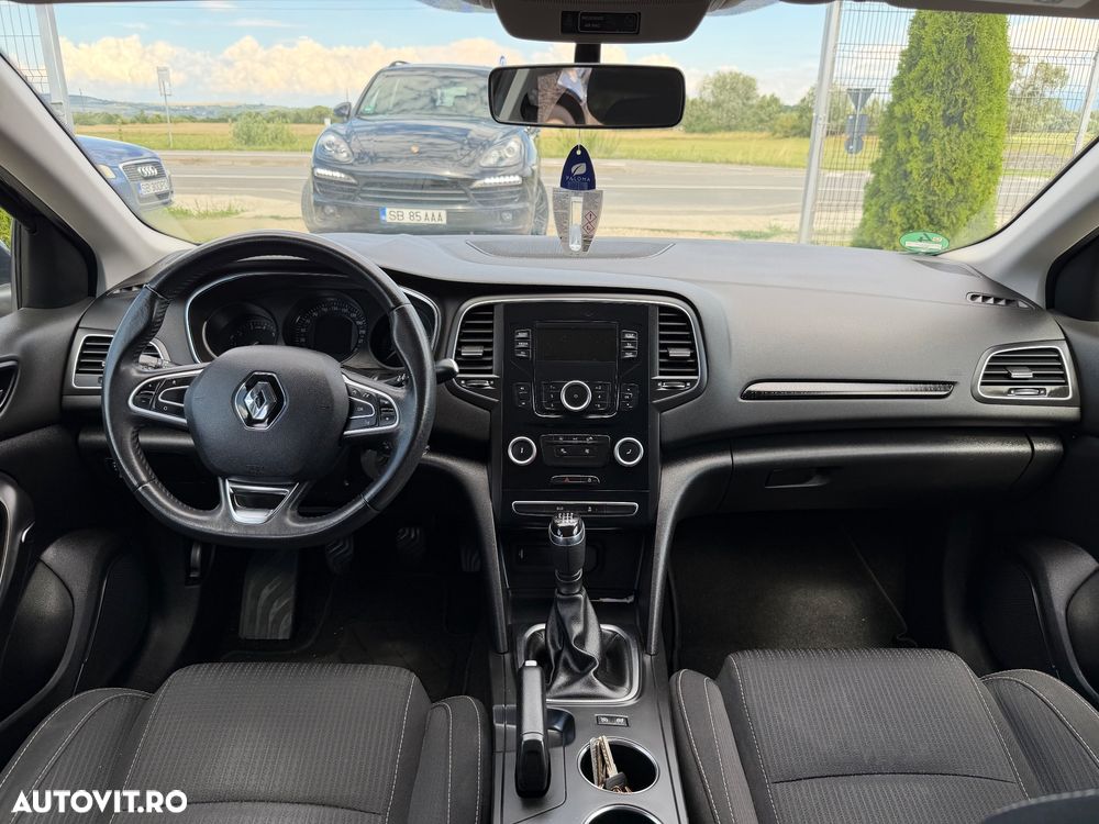 Renault Megane ENERGY TCe 115 Start & Stop Authentique - 5