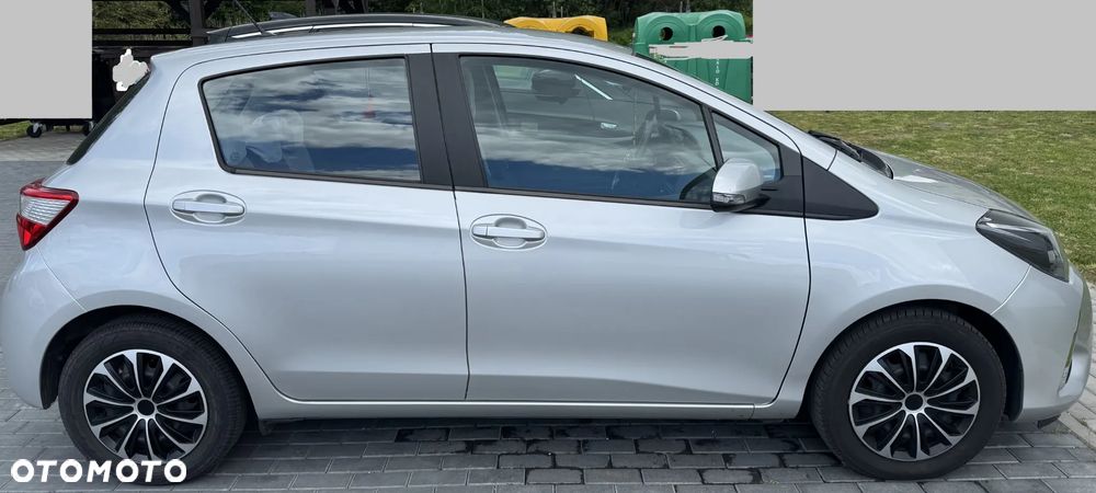 Toyota Yaris 1.5 Premium CVT - 5
