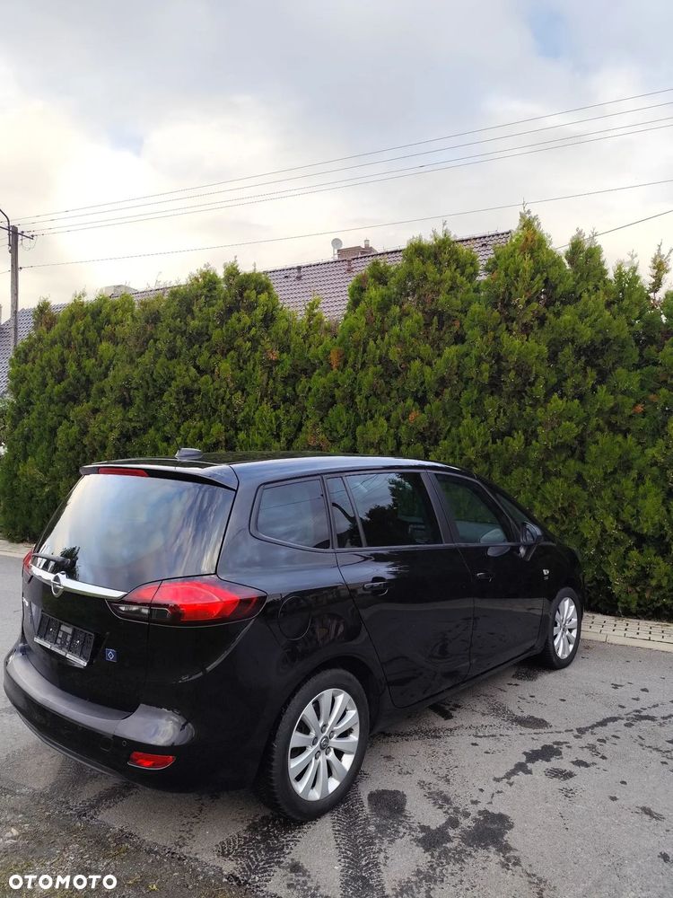 Opel Zafira 1.6 T - 11