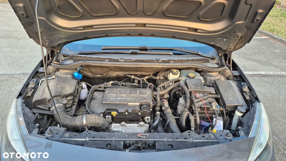 Opel Astra 1.4 T Cosmo - 10