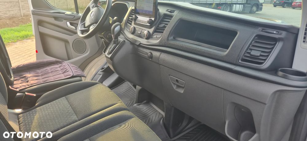 Ford TRANSIT CUSTOM - 22