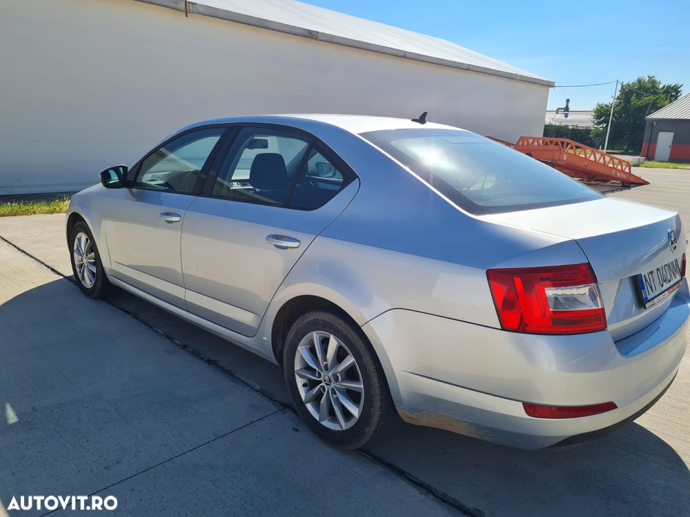 Skoda Octavia 1.6 TDI Ambition - 6