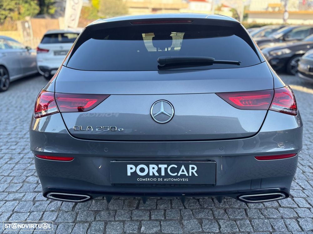 Mercedes-Benz CLA 250 e Shooting Brake AMG Line - 8