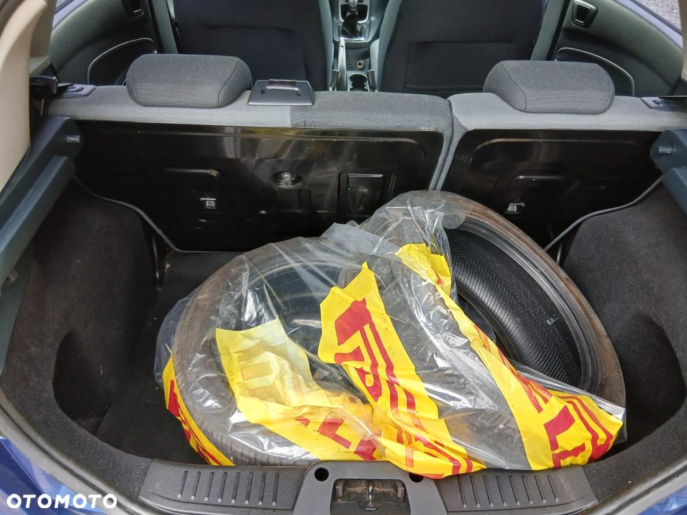 Ford Fiesta 1.25 Ambiente - 38