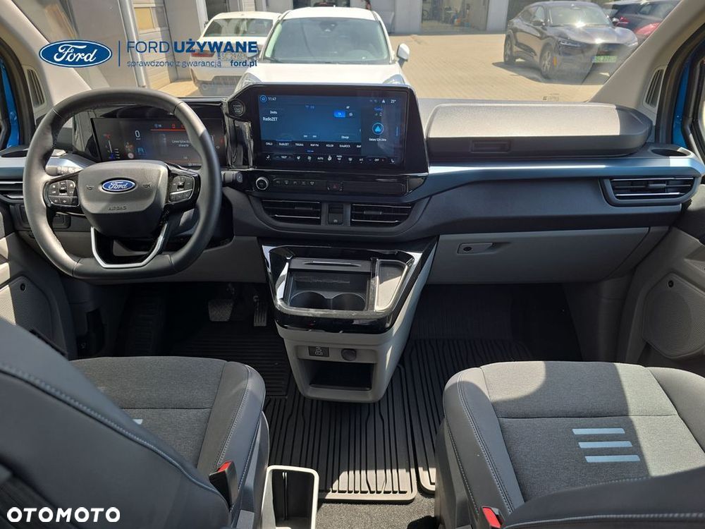 Ford Tourneo Custom - 18