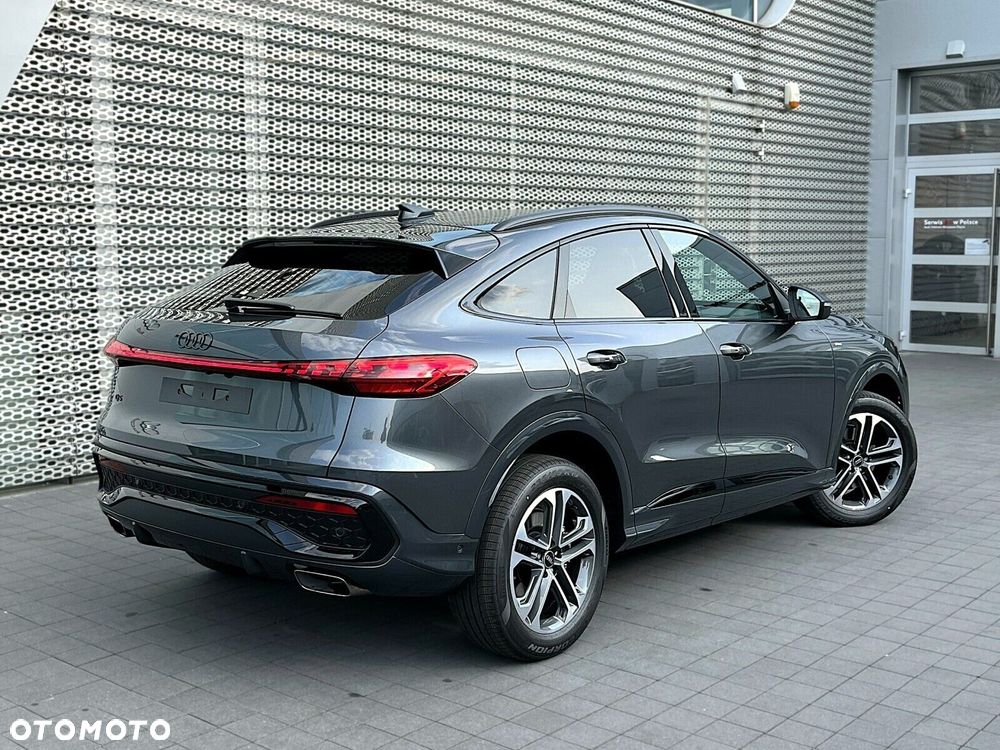 Audi Q5 Sportback - 12