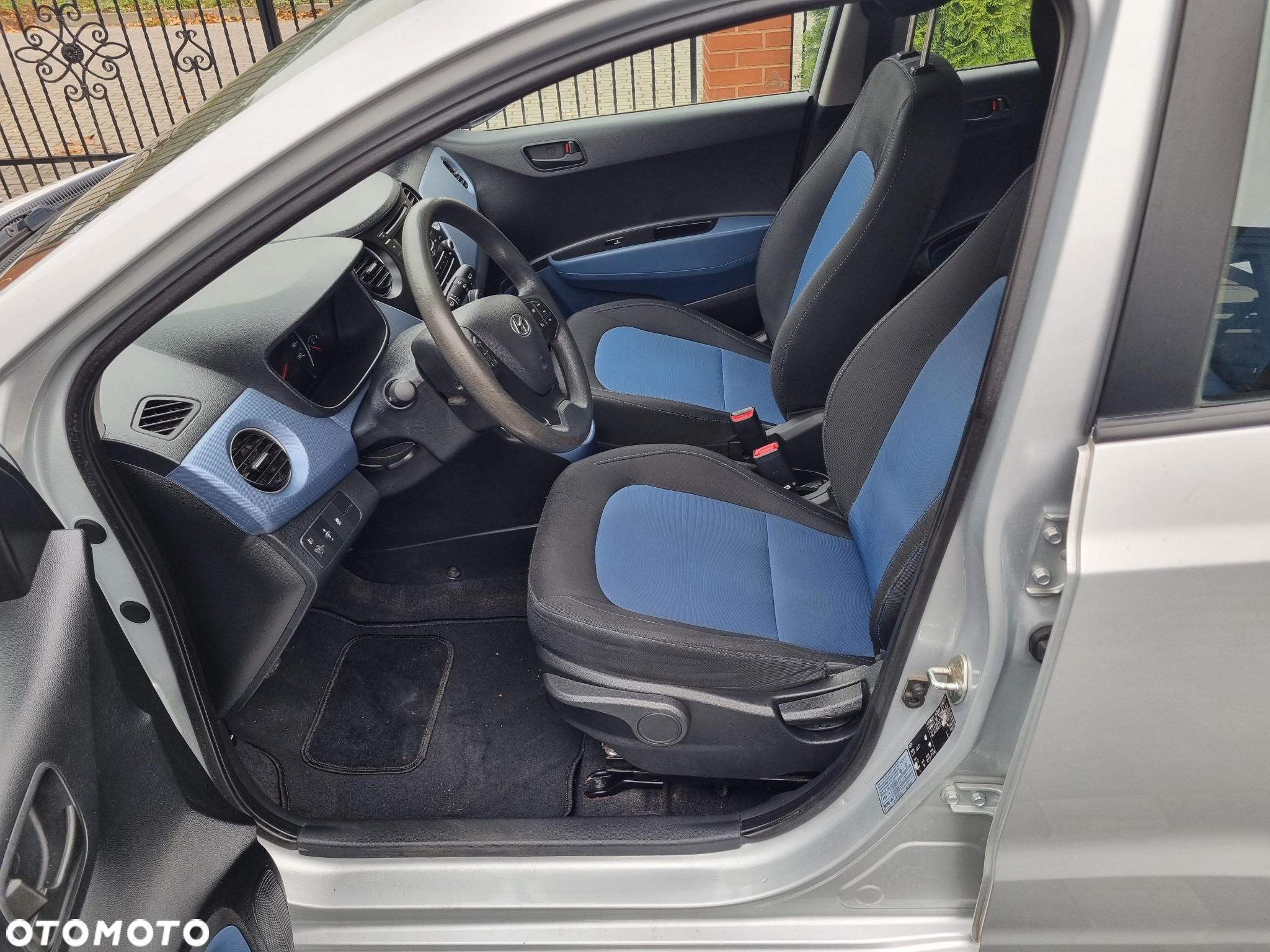 Hyundai i10 1.0 Premium - 12