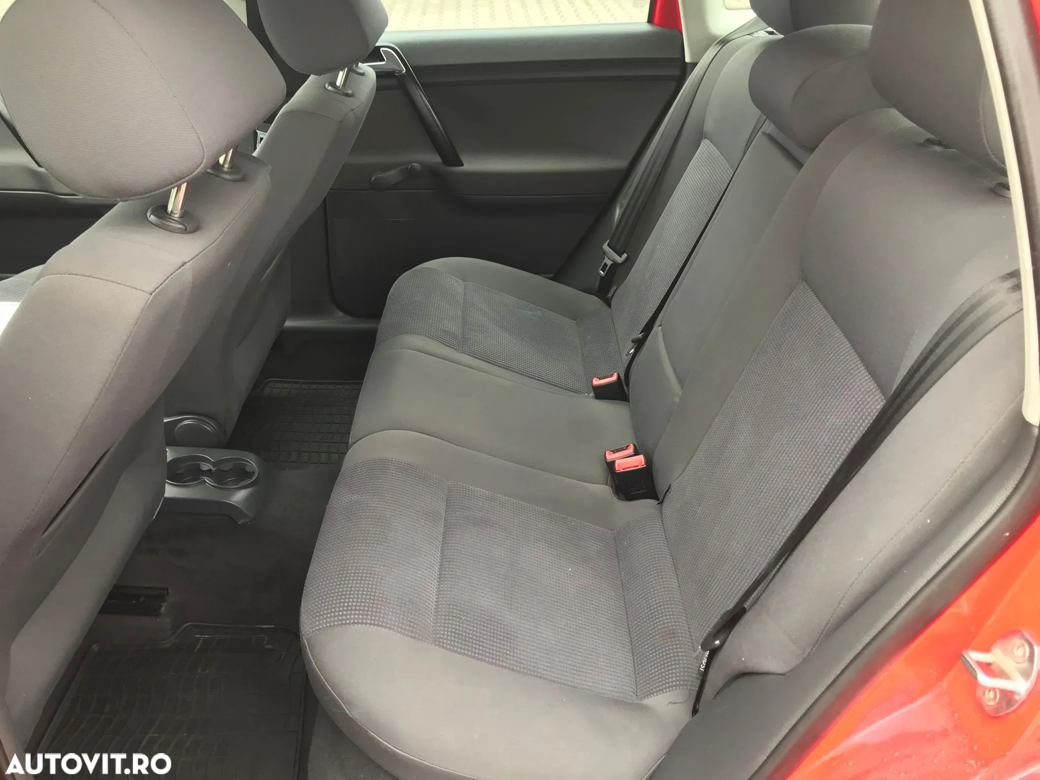 Volkswagen Polo 1.2 Attractive - 7