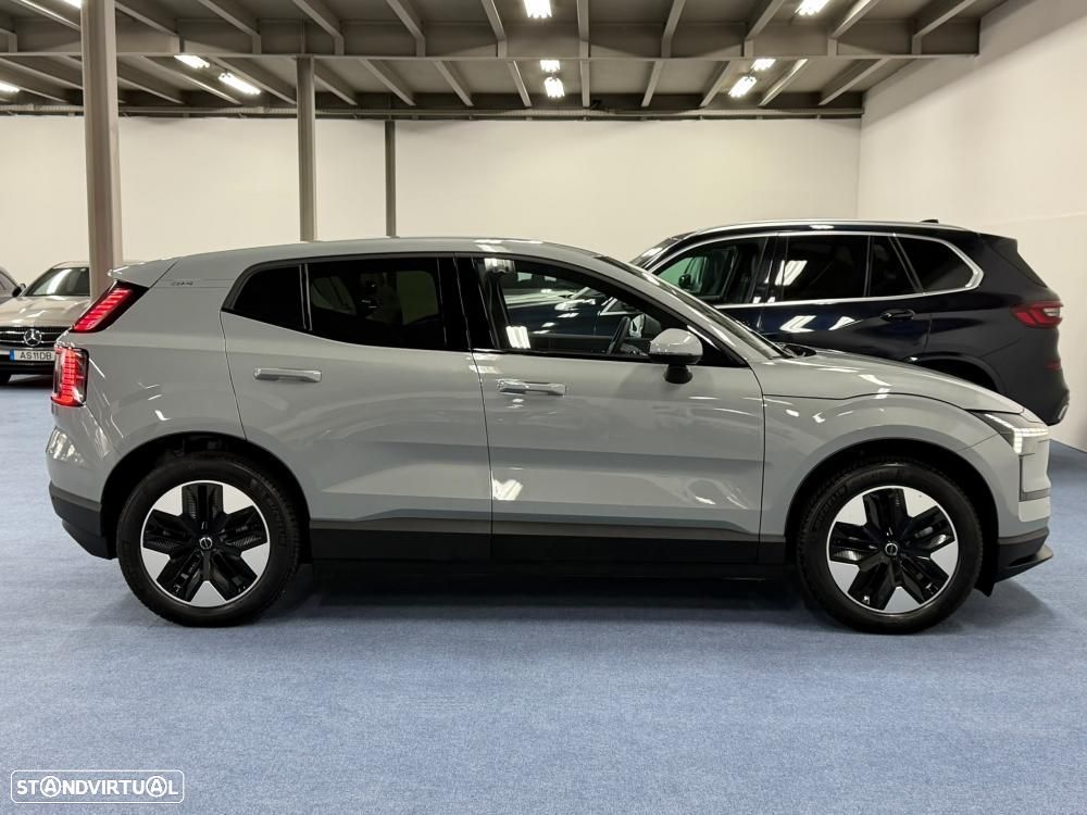Volvo EX30 69 kWh Single Motor Extended Range Plus - 4