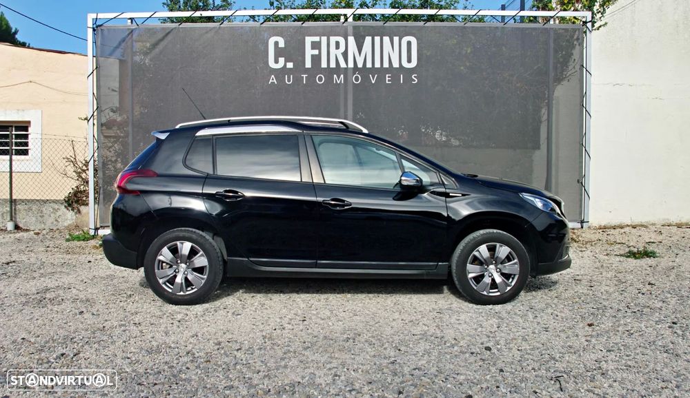 Peugeot 2008 1.2 PureTech Style - 7