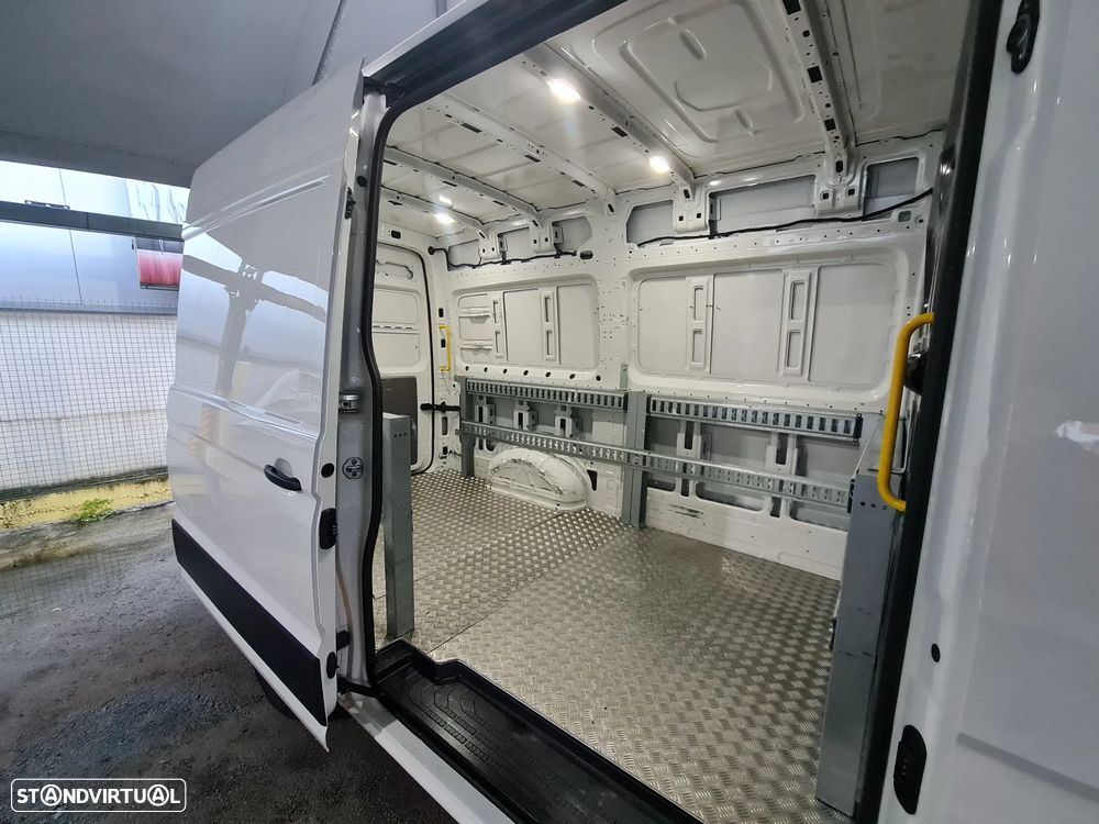 VW CRAFTER 2.0TDI 140CV L2H2 (c/iva) *Câmera/Ac/Gps* - 14
