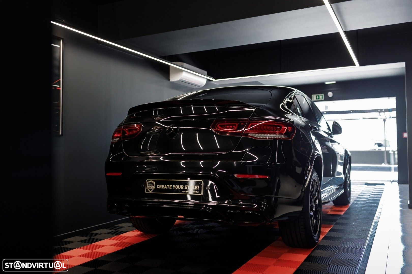 Mercedes-Benz GLC 300 de 4Matic 9G-TRONIC - 13