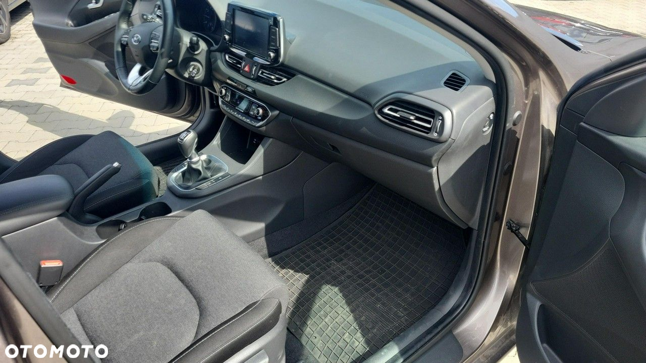 Hyundai i30 - 19