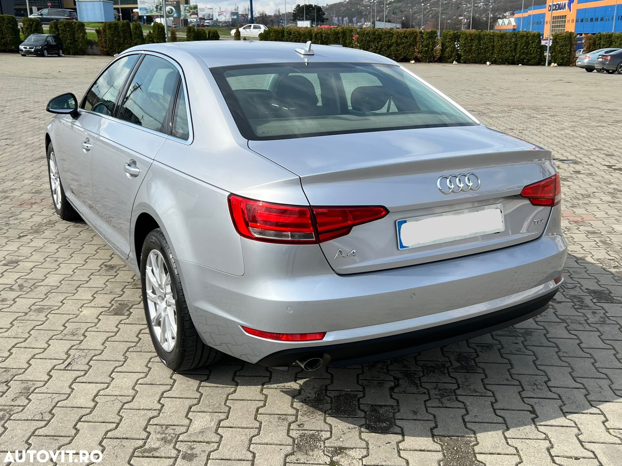 Audi A4 2.0 TDI DPF multitronic Ambiente - 30