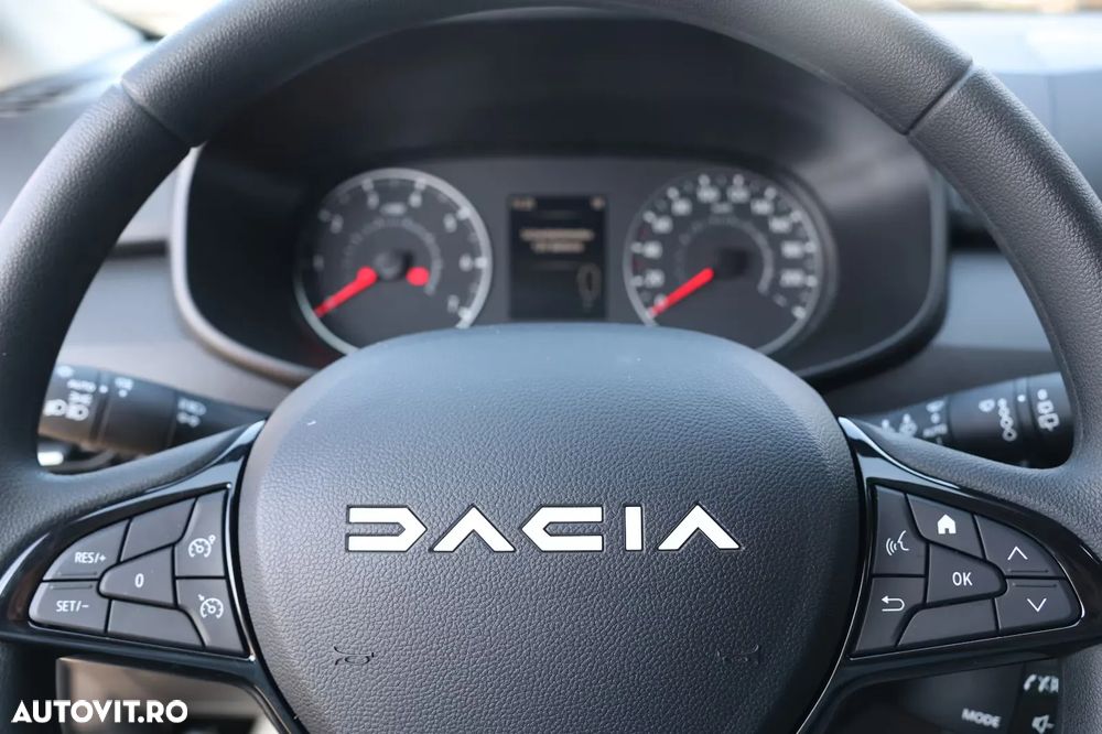 Dacia Sandero SCe 65 Essential - 16