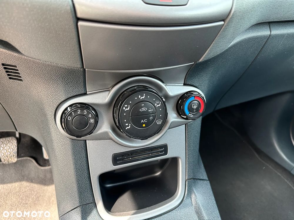 Ford Fiesta - 11