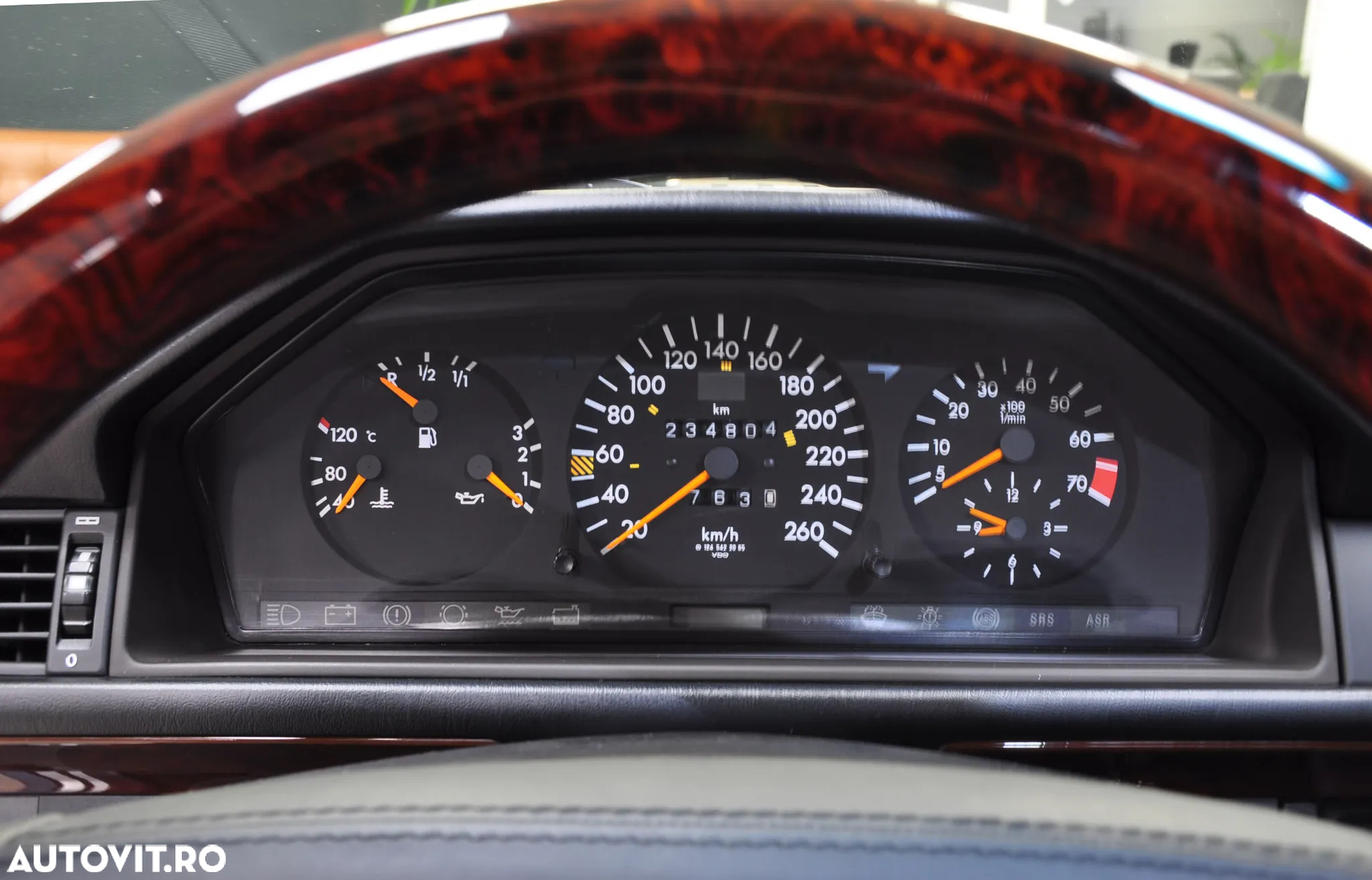 Mercedes-Benz W124 - 15