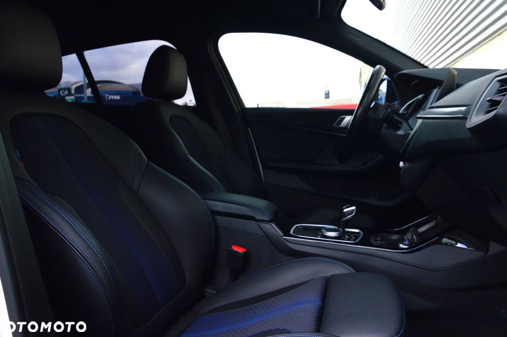 BMW Seria 1 120i M Sport - 17