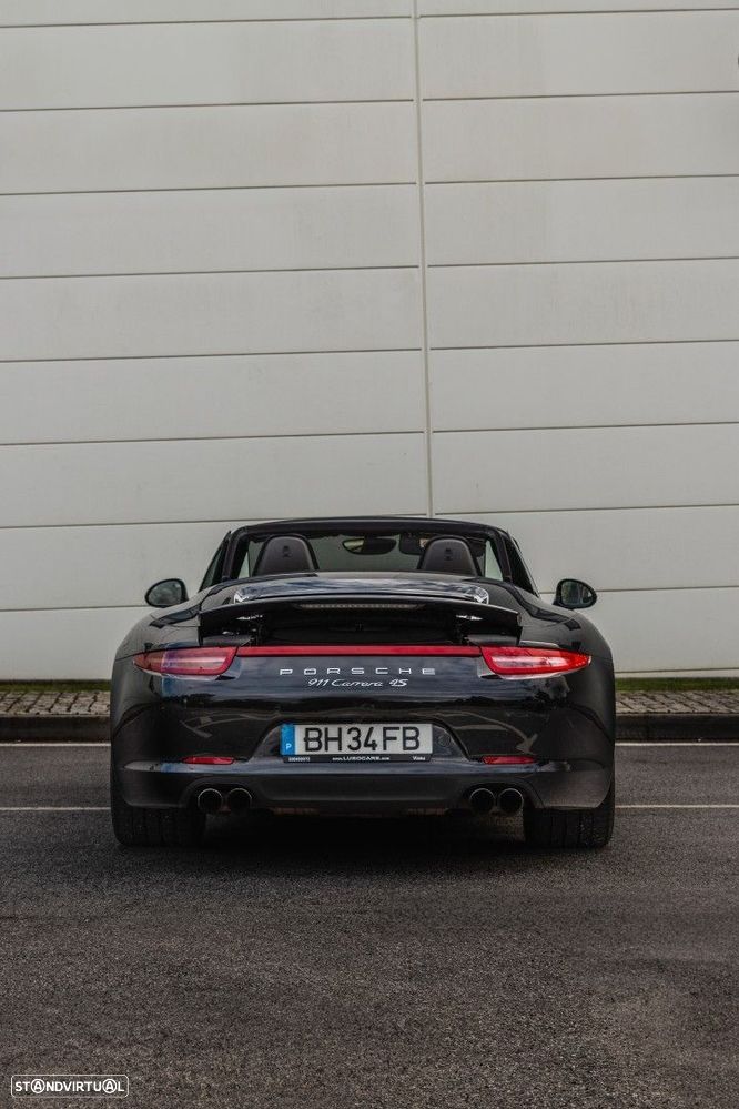 Porsche 911 (991) Carrera 4 Cabriolet PDK Black Edition - 17