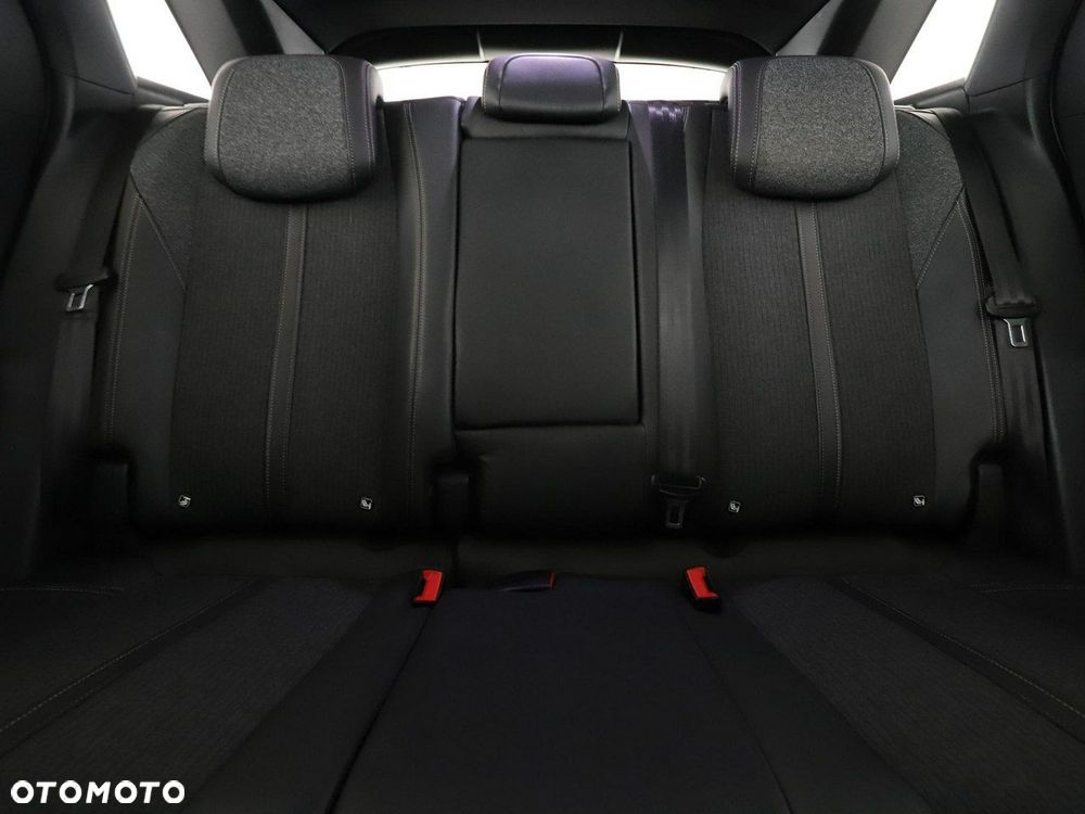 Peugeot 3008 1.6 THP Active S&S EAT6 - 19