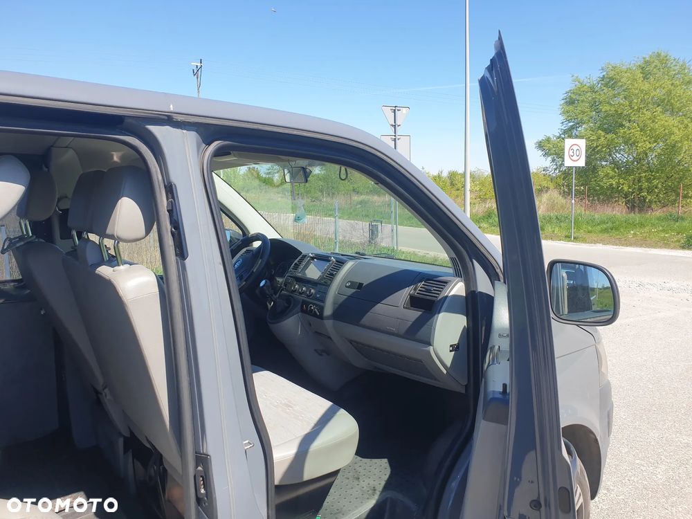 Volkswagen Transporter - 9