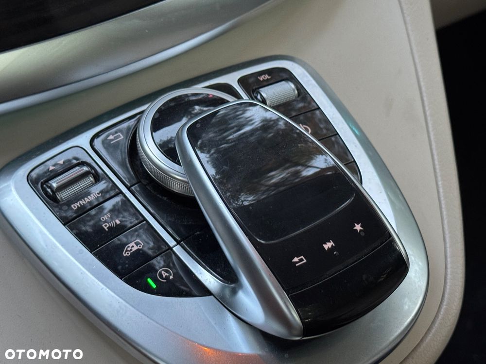 Mercedes-Benz Klasa V 250 d 4-Matic Avantgarde 7G-Tronic (ekstra d³) - 34