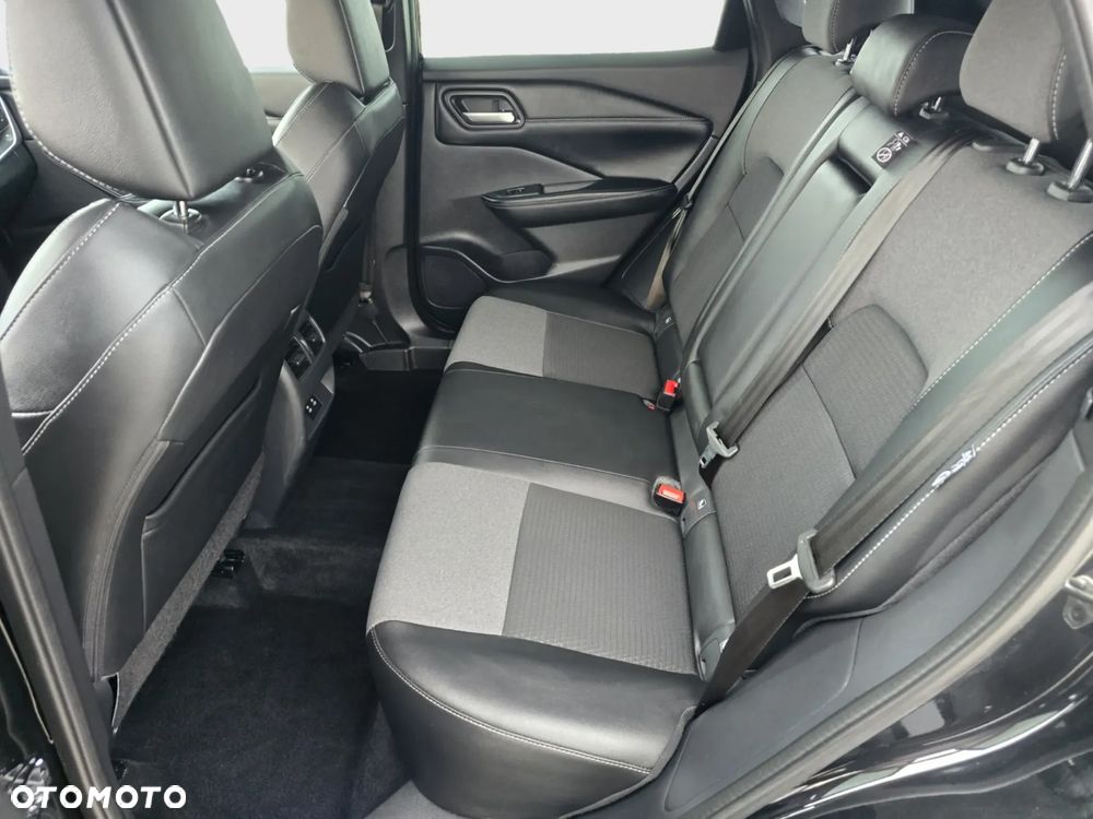 Nissan Qashqai 1.3 DIG-T N-Connecta DCT - 13