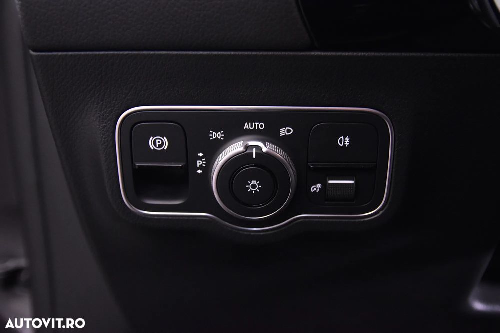 Mercedes-Benz GLA 250 e - 16