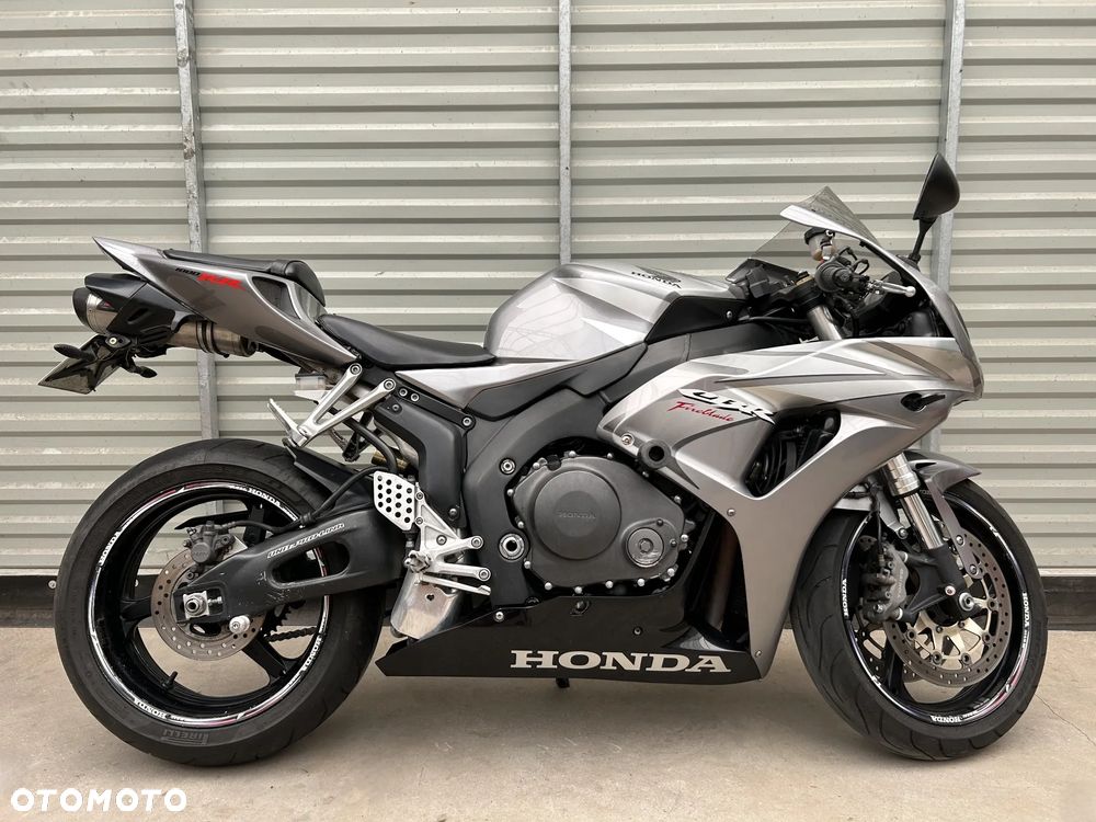 Honda CBR - 12